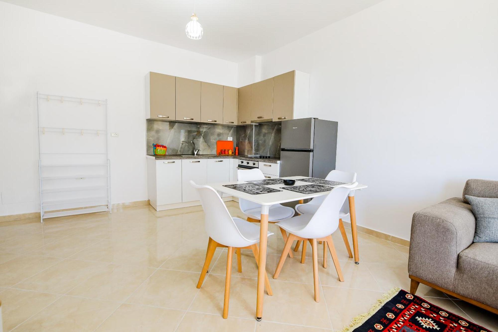 Sea Gem Apartment Vlorë Esterno foto