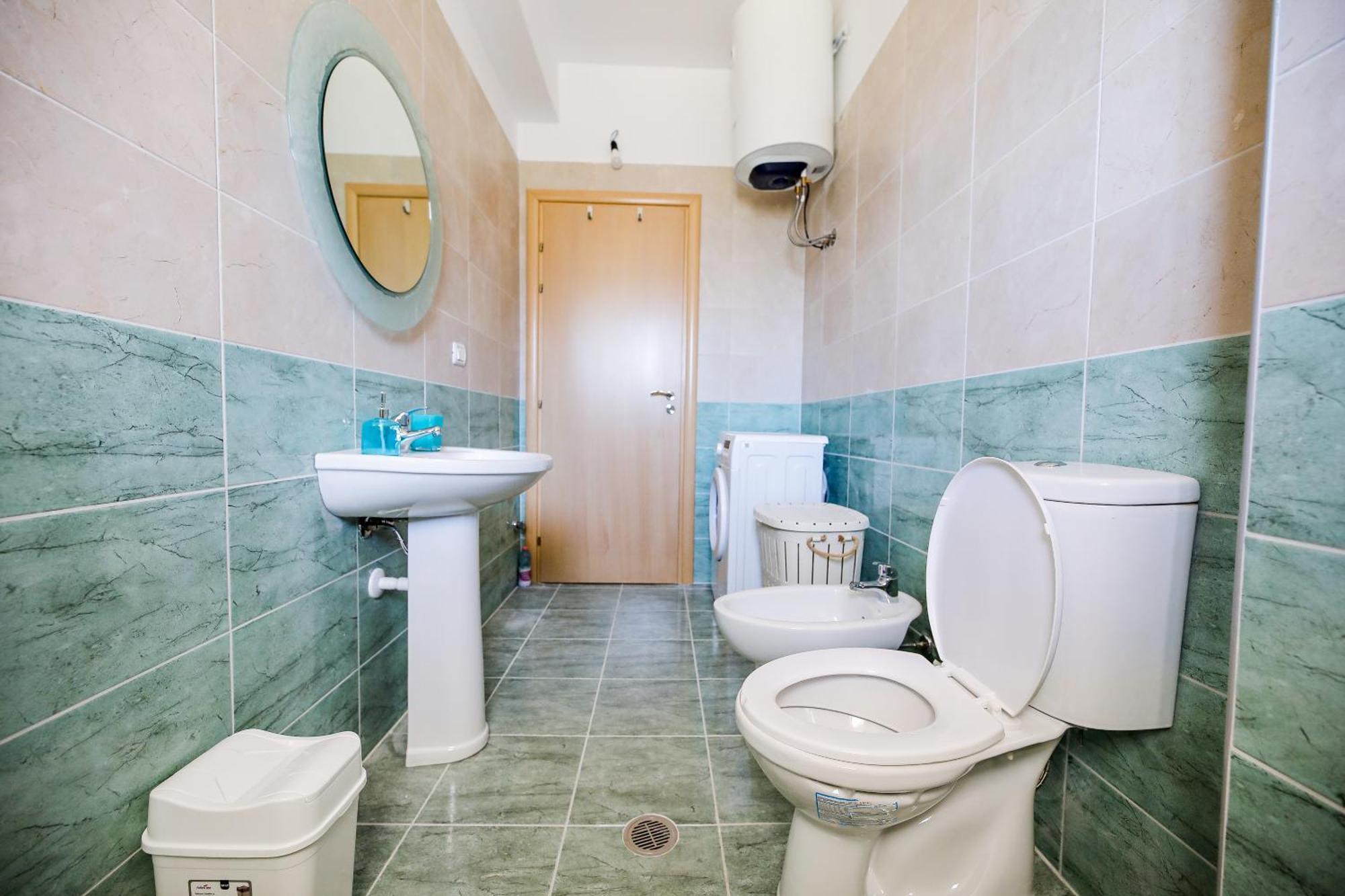 Sea Gem Apartment Vlorë Esterno foto