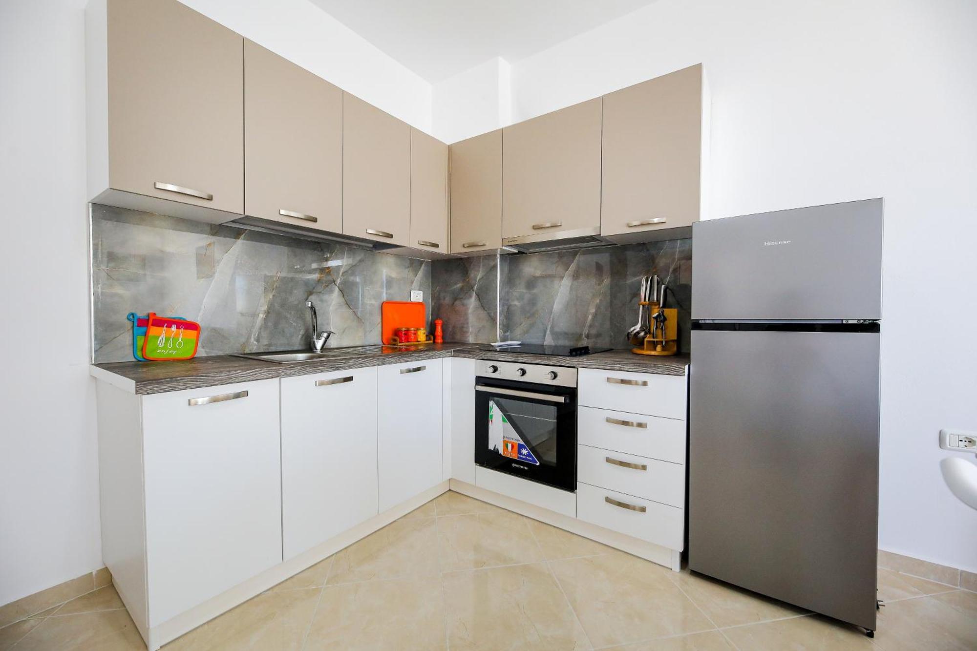 Sea Gem Apartment Vlorë Esterno foto
