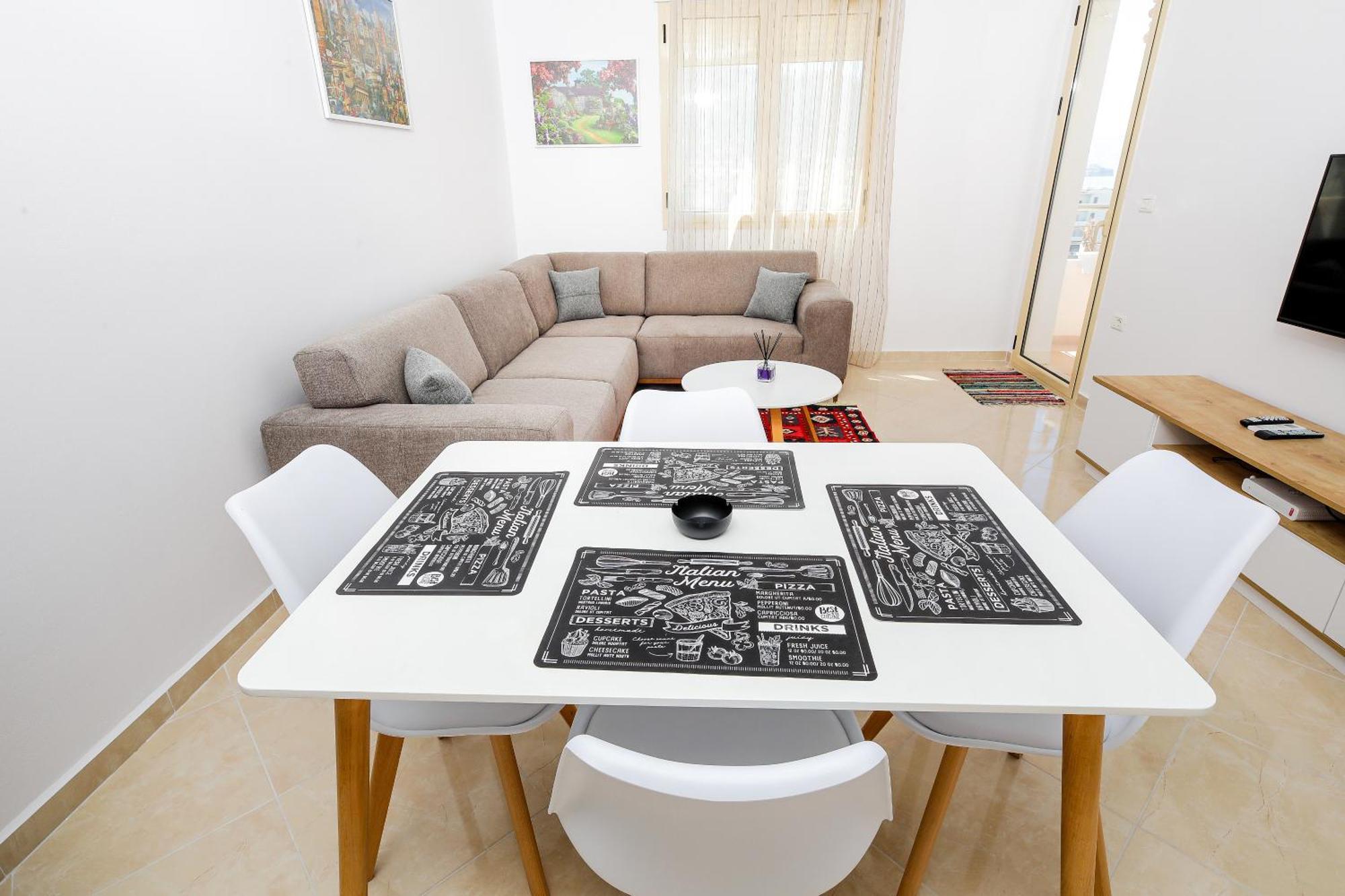 Sea Gem Apartment Vlorë Esterno foto