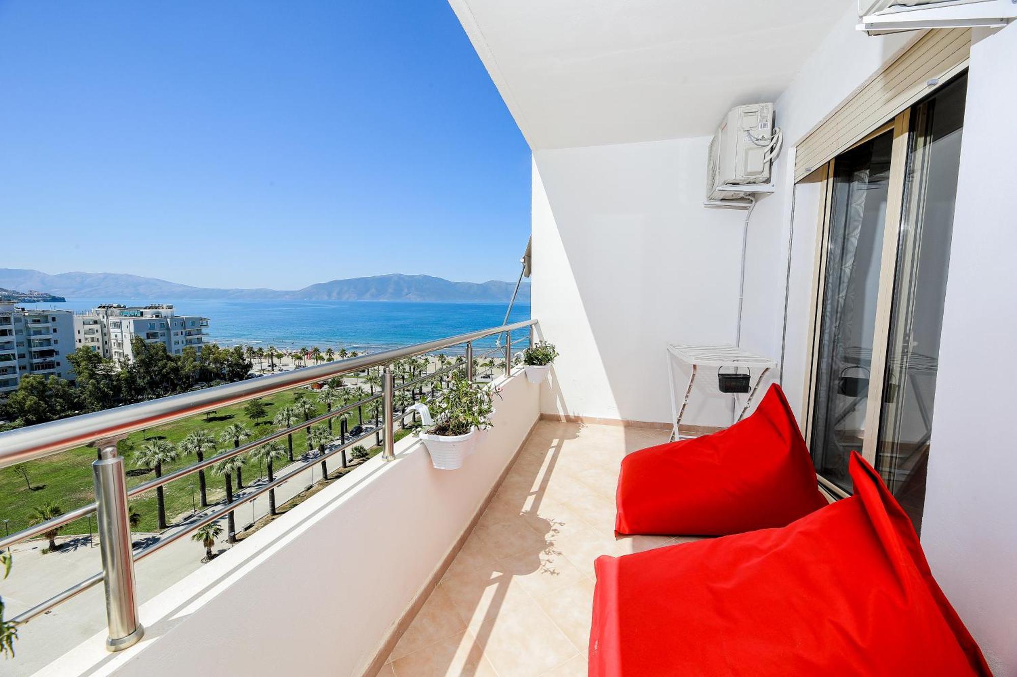 Sea Gem Apartment Vlorë Esterno foto
